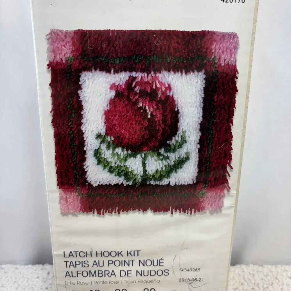 Latch Hook Kit Little Rose 12x12 Sealed Wonderart by Caron No Tool Included